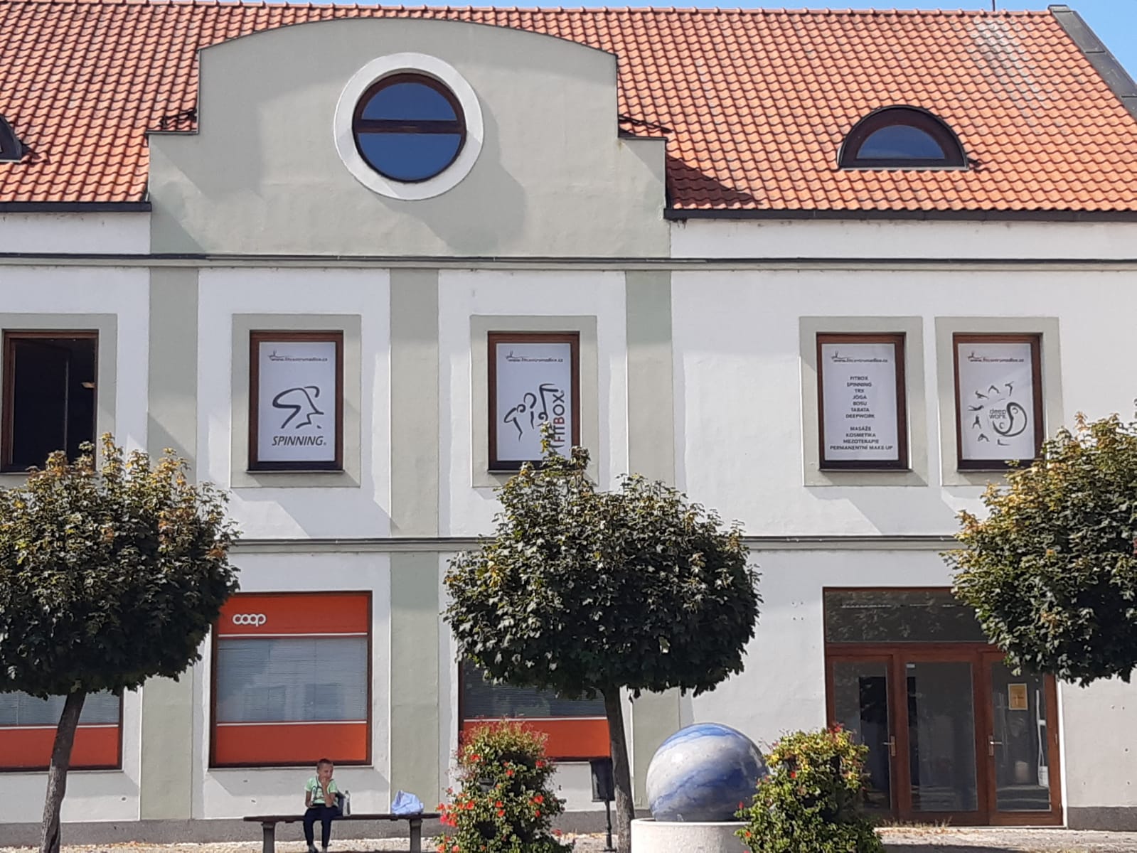 Fotografie z interiéru fitcentra.